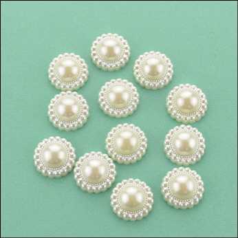 Flat Backed Pearl Medallion 8 mm white